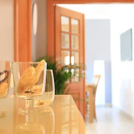 Апартаменты Beachfront Meia Лагуш
